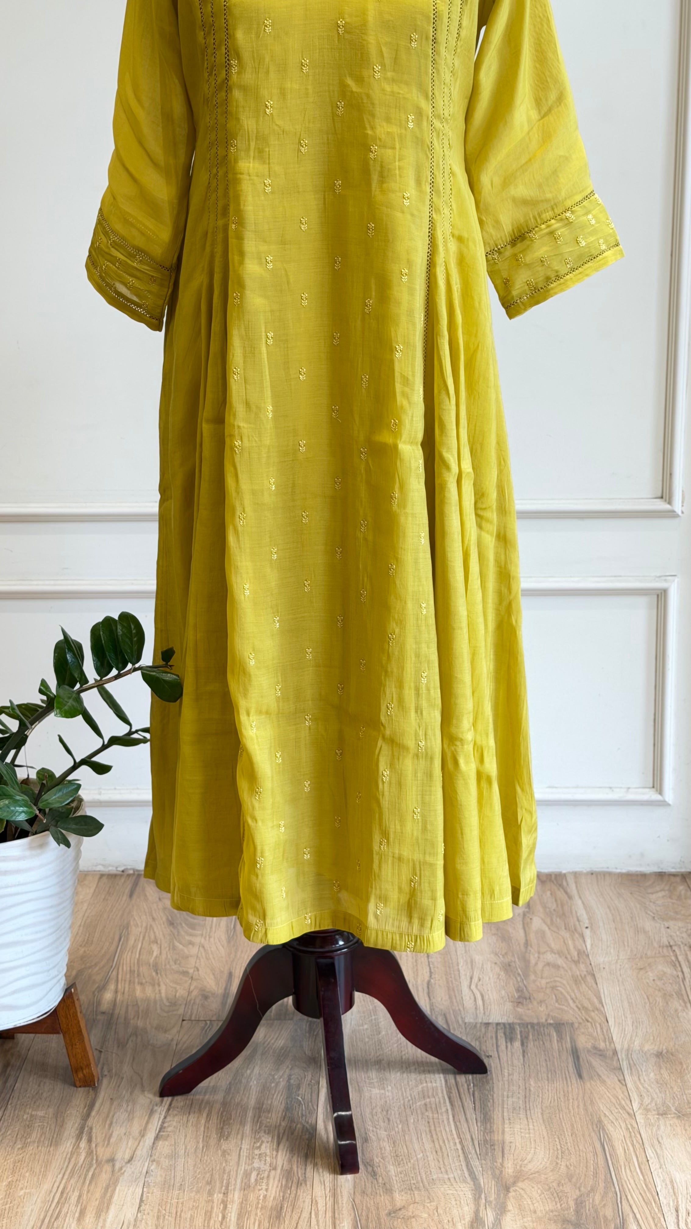 Thread Embroidered Anarkali Suit-17055