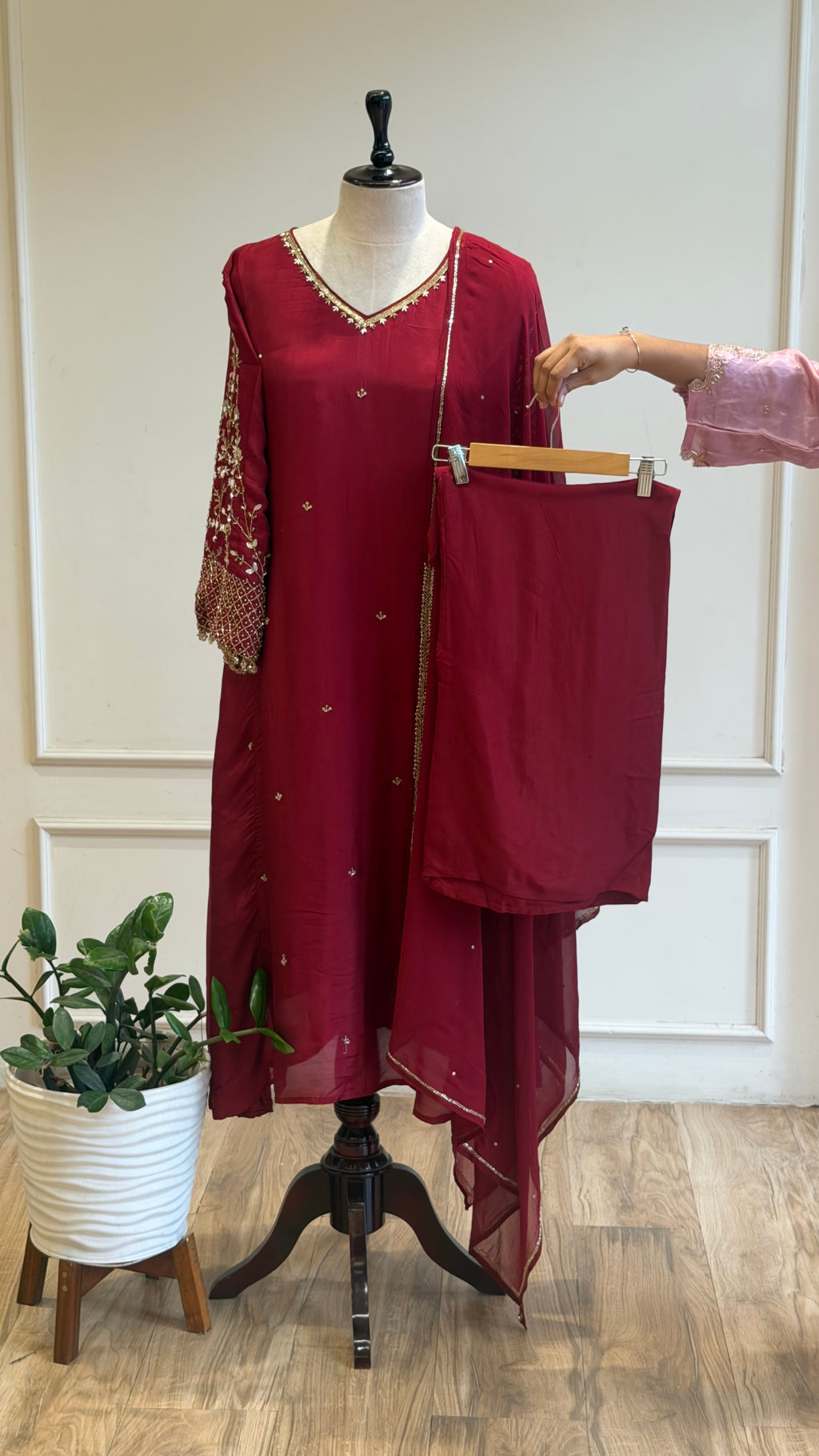 Beautiful Handworked Anarkali Suit-17040
