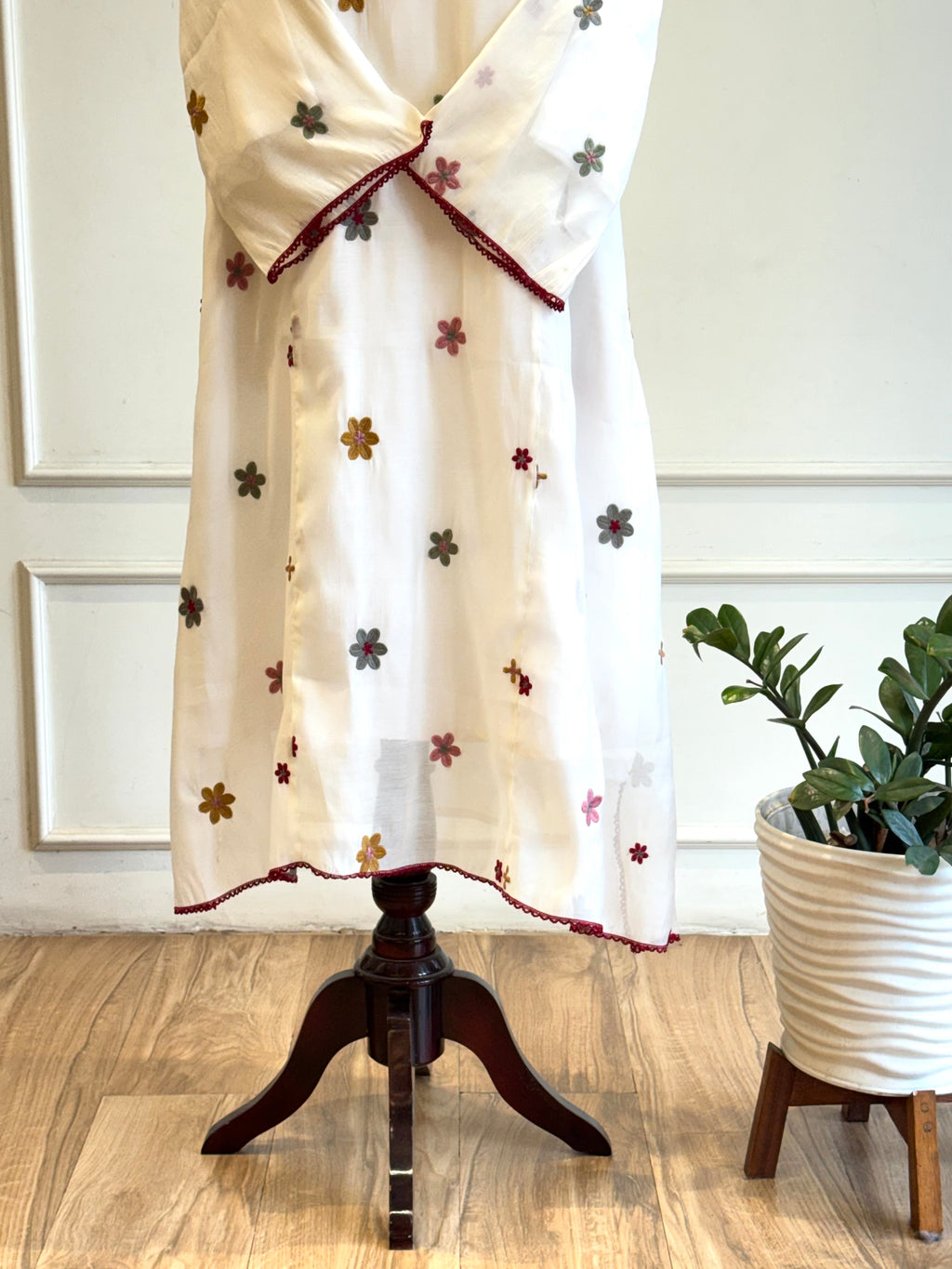 Floral Embroidered Salwar Suit-A17004