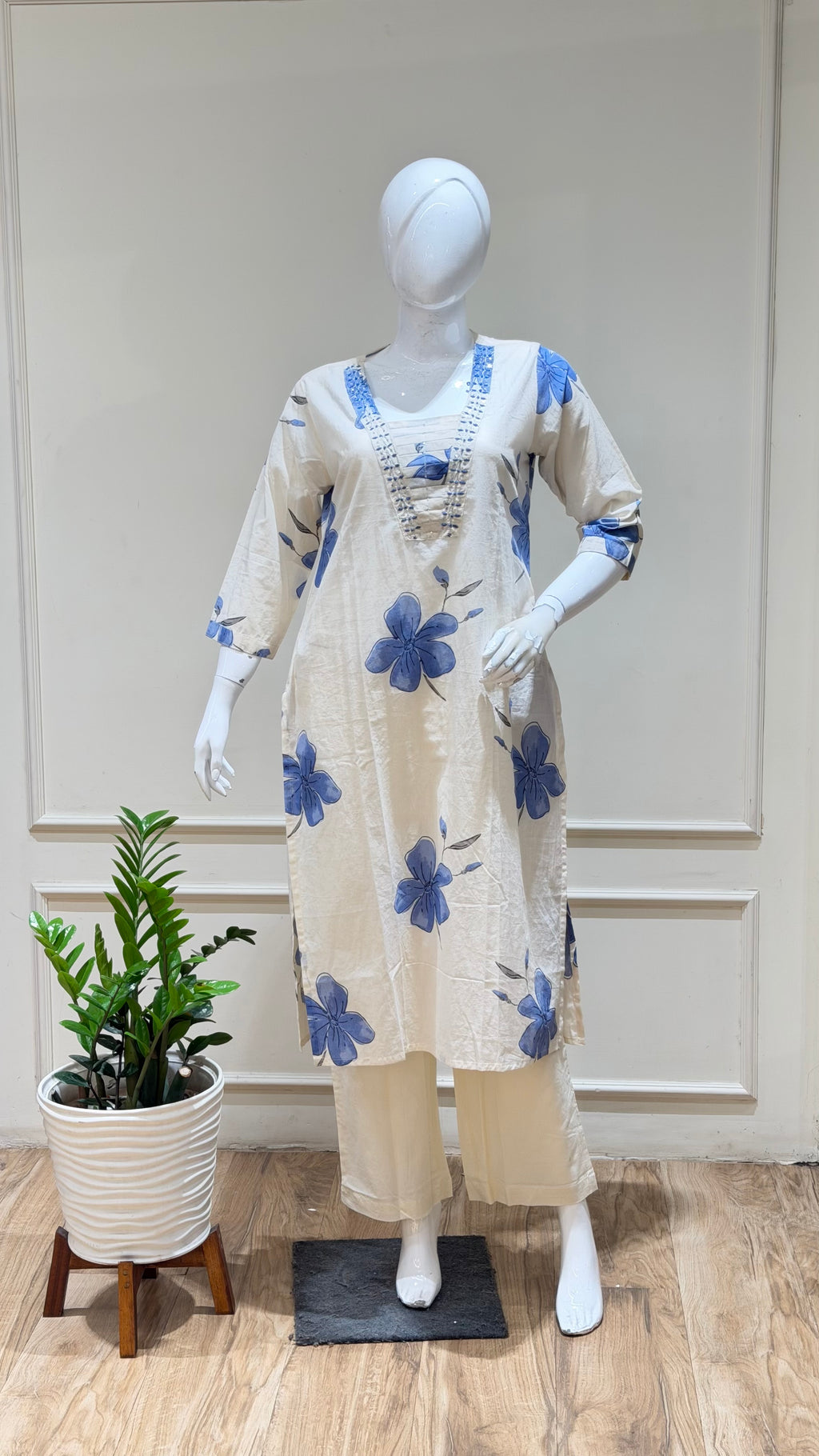 Off white with blue floral suit - 15598