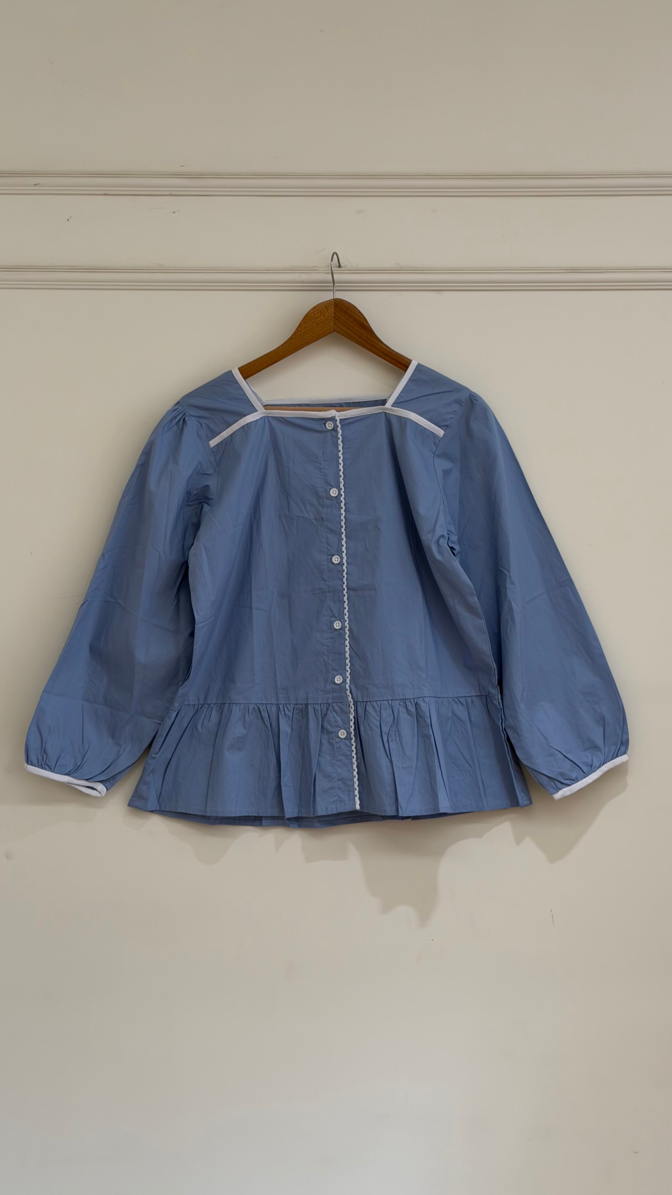 Sky blue button down top - 15689