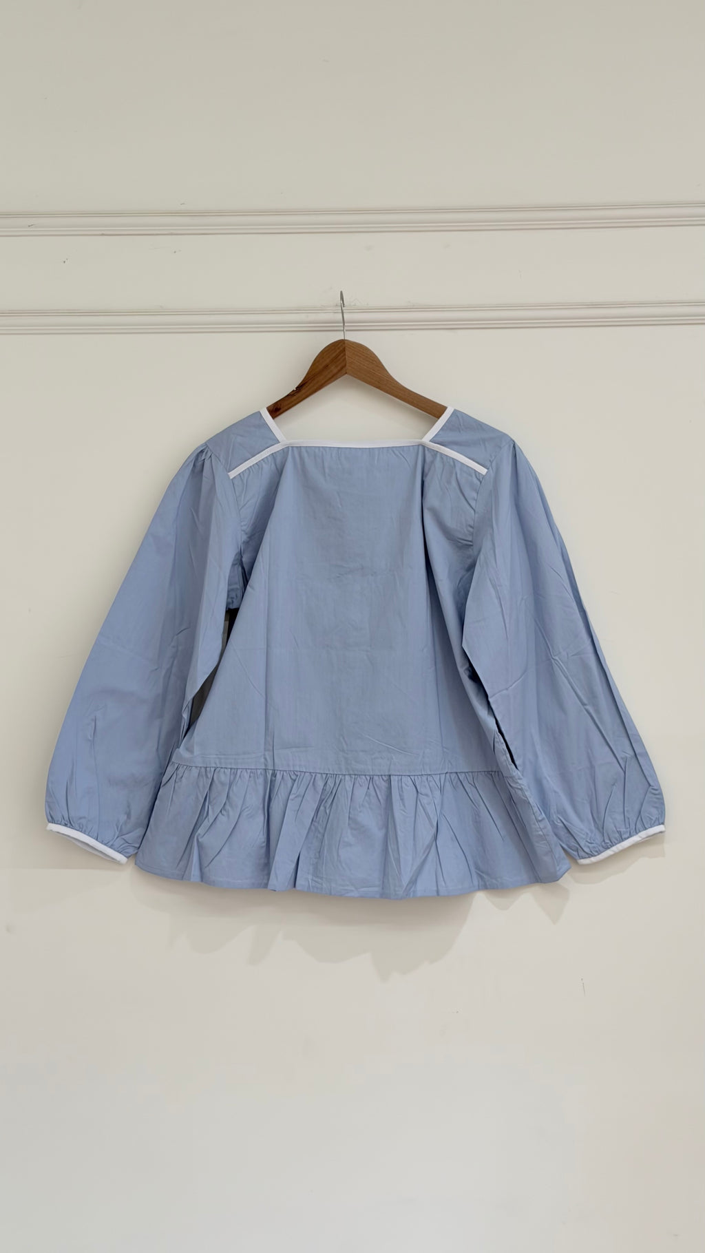 Sky blue button down top - 15689