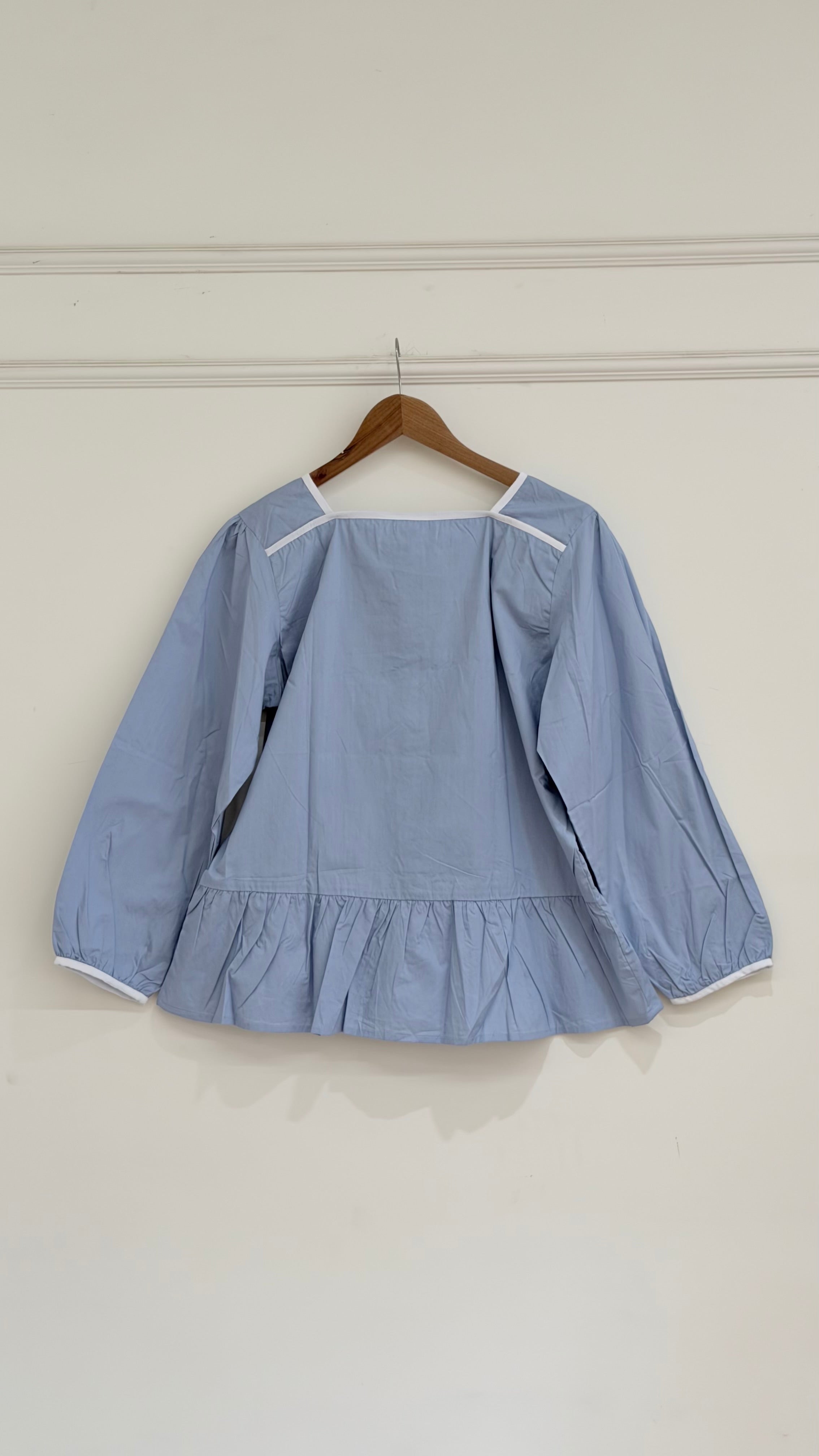 Sky blue button down top - 15689