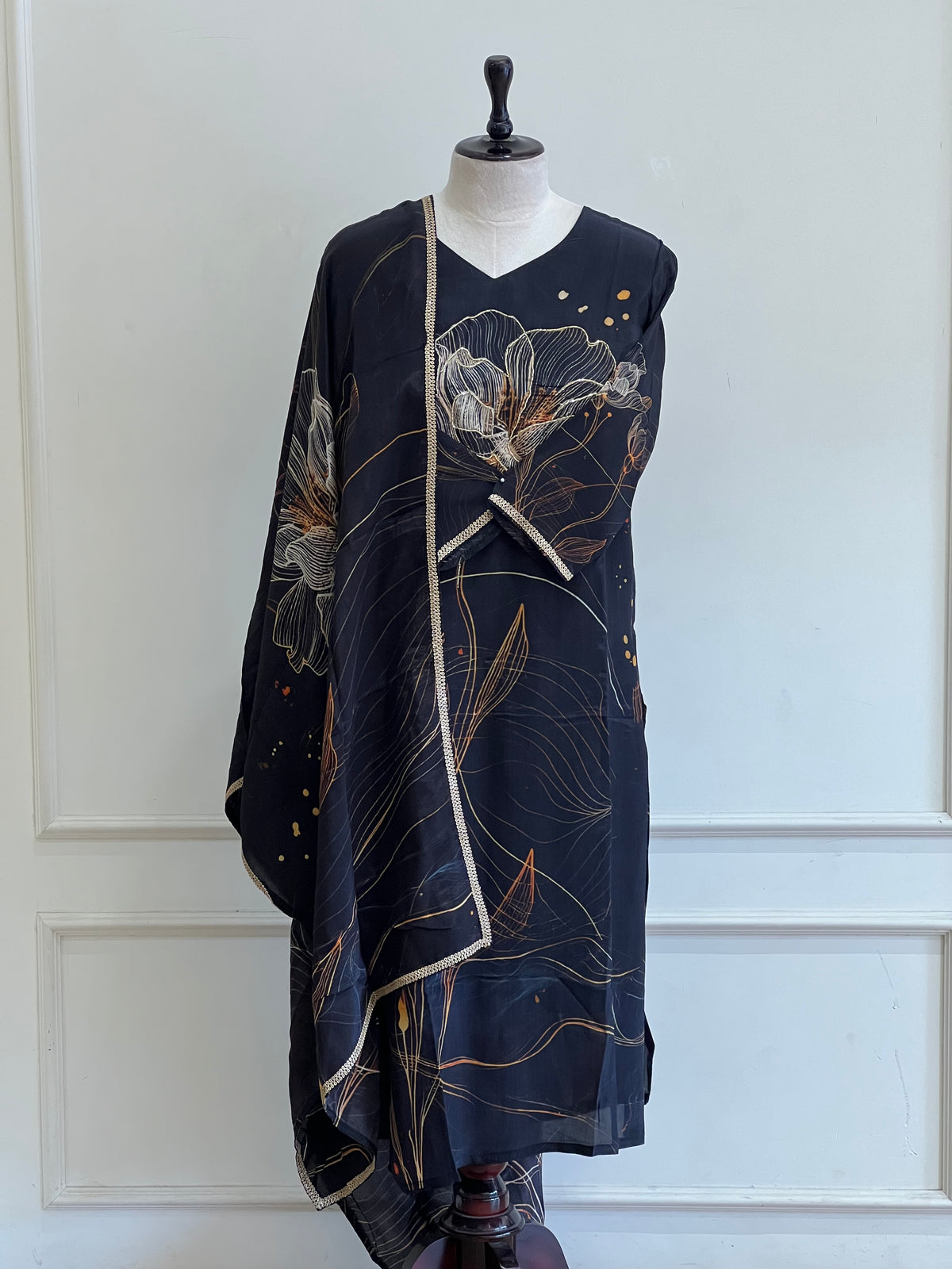 Black digital print suit - 15919