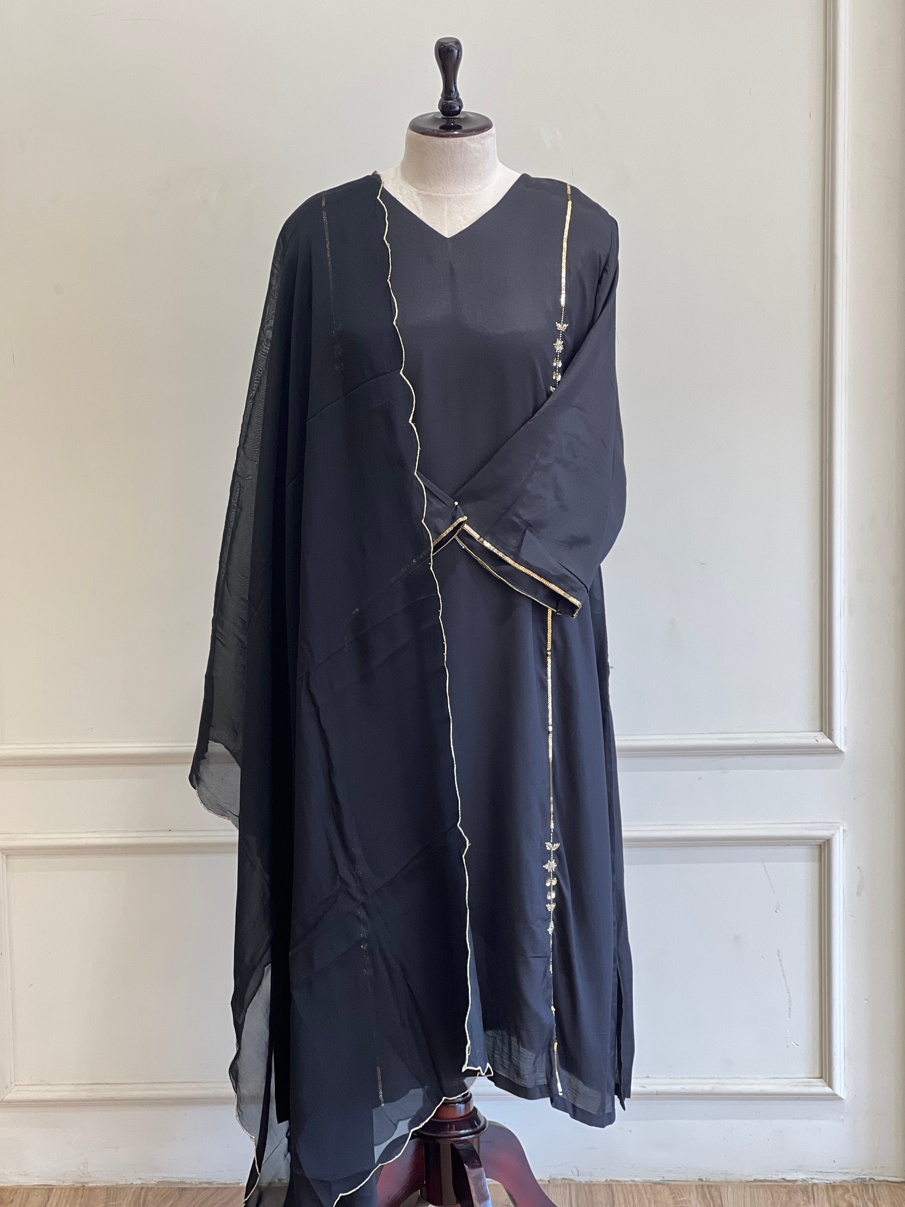 Black partywear suit - 15925