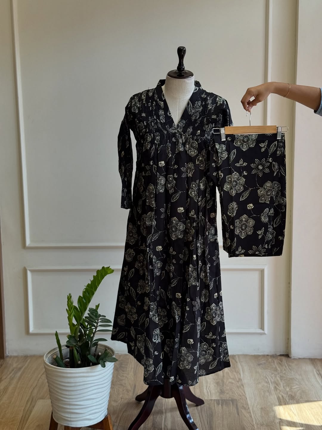 Black floral  co ord set - 15973