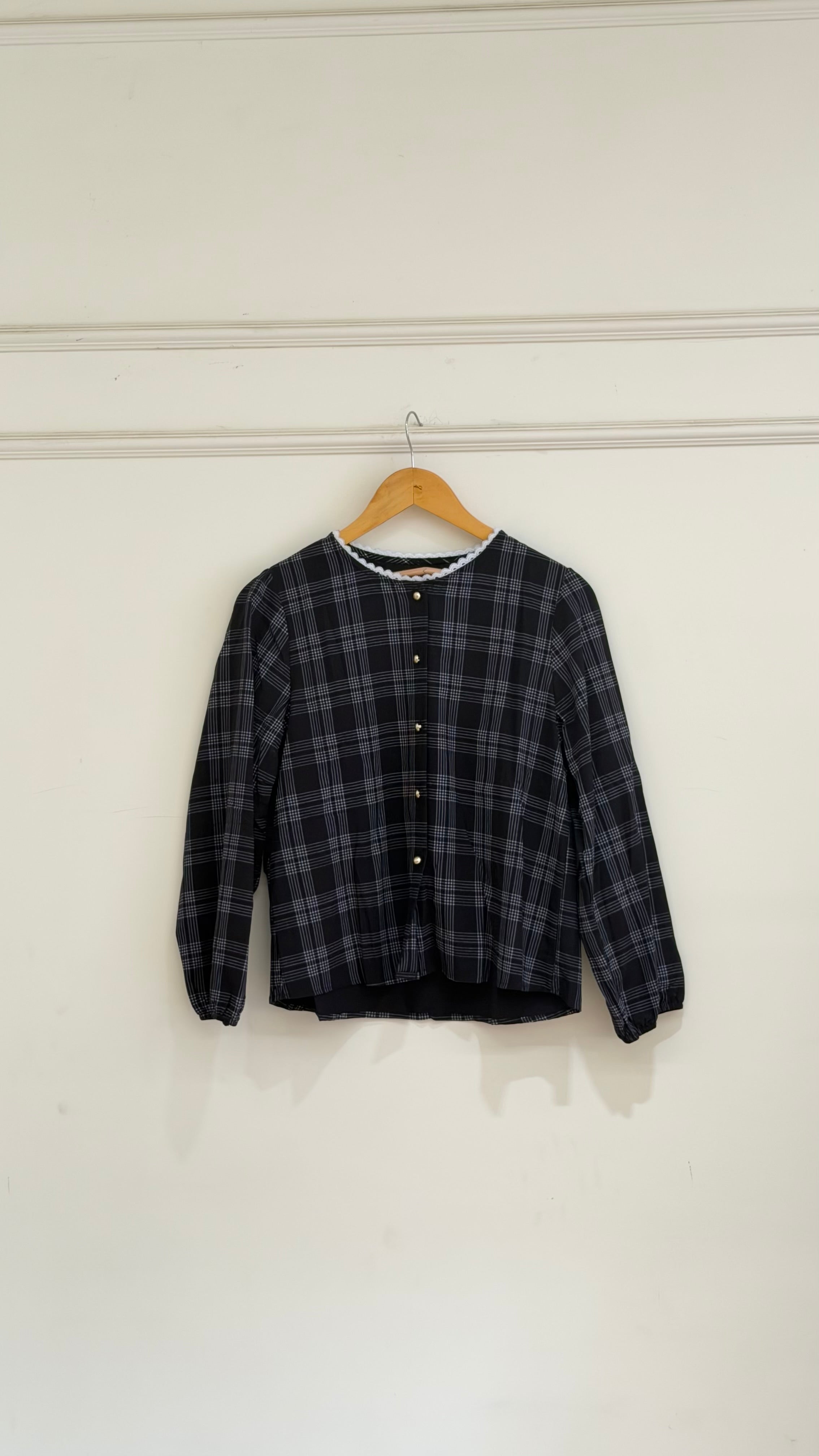 Black checked top - 15997