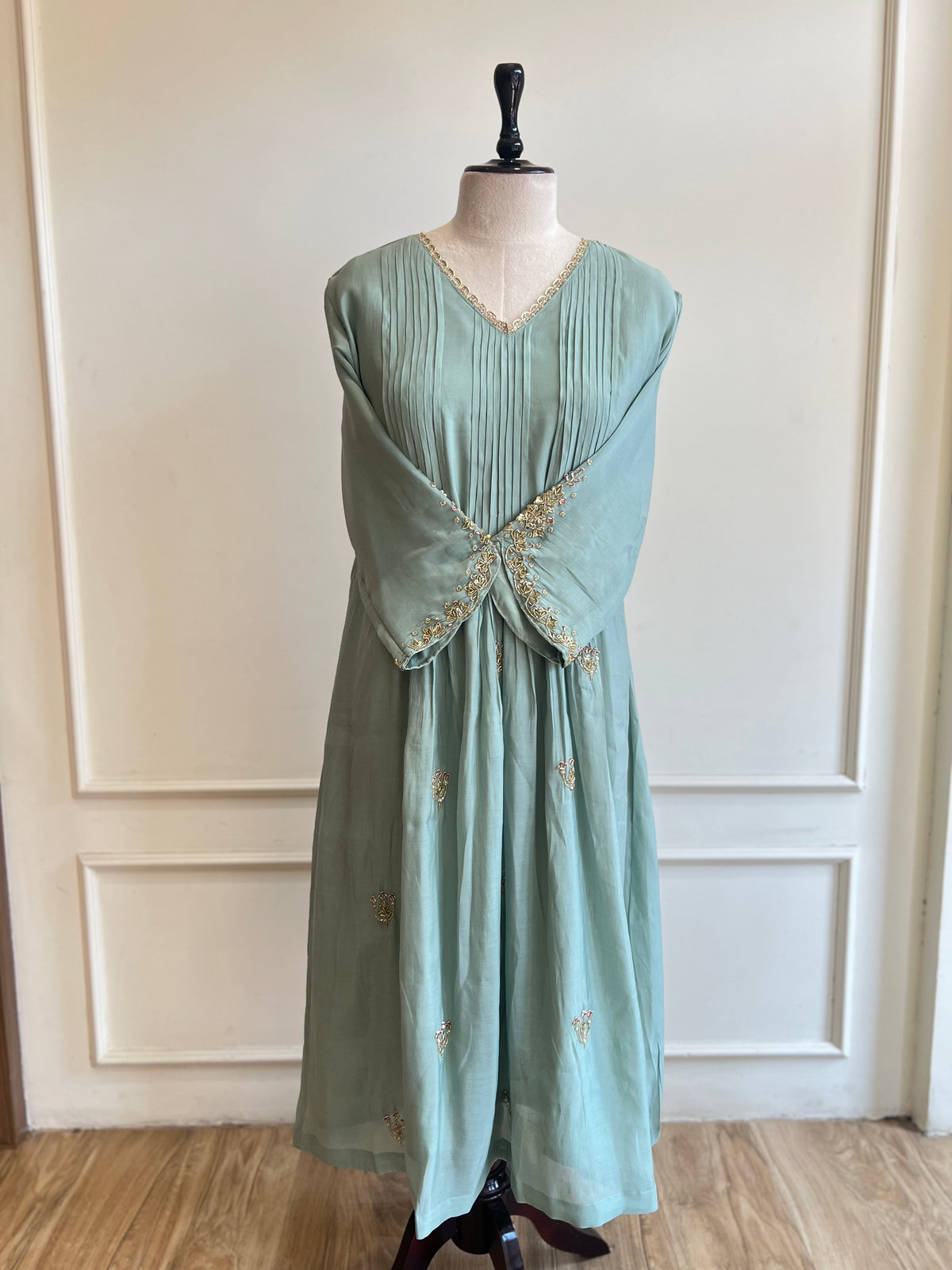 Mint green A line suit - 16022