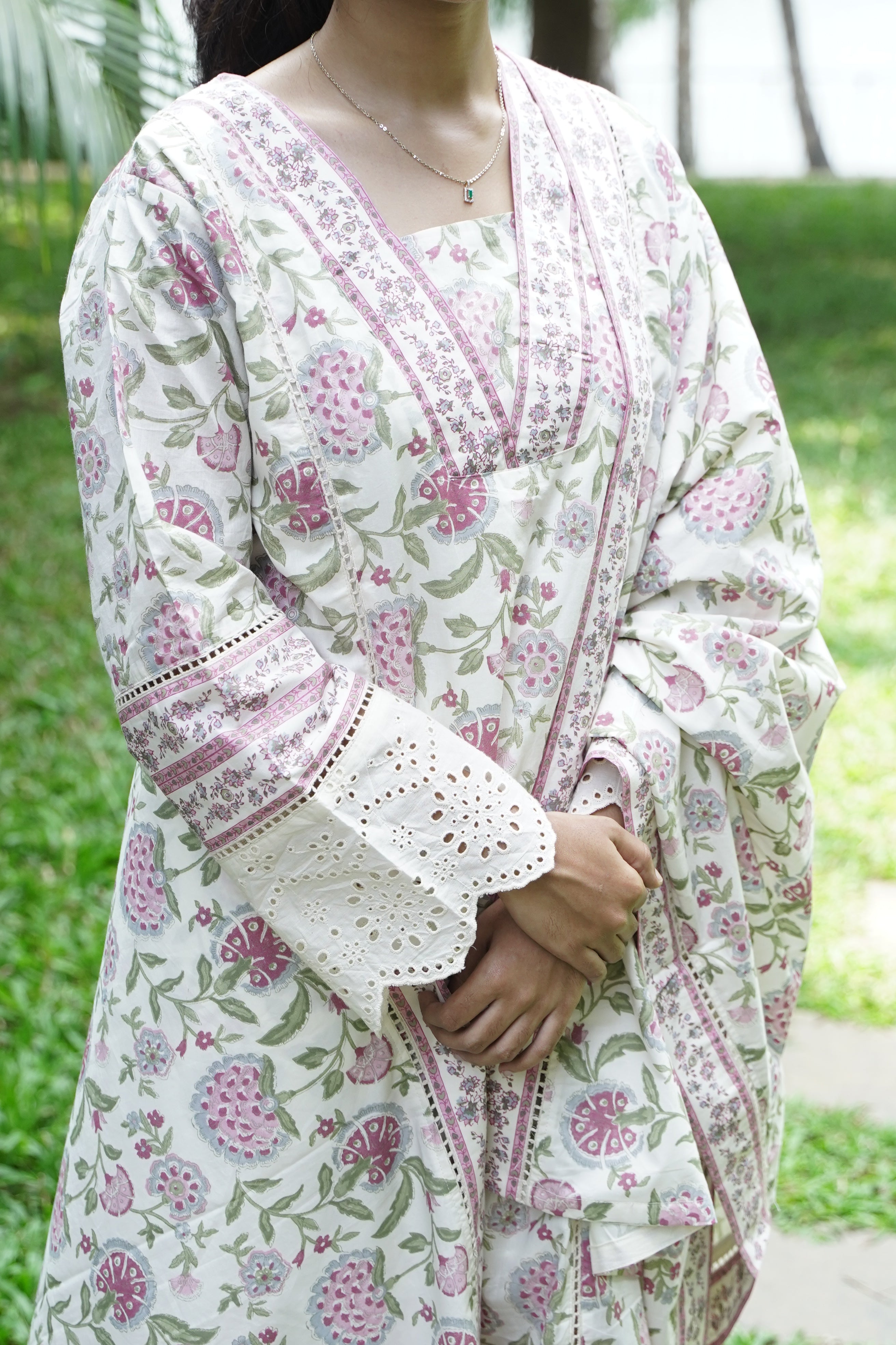 Offwhite floral anarkali - 16057