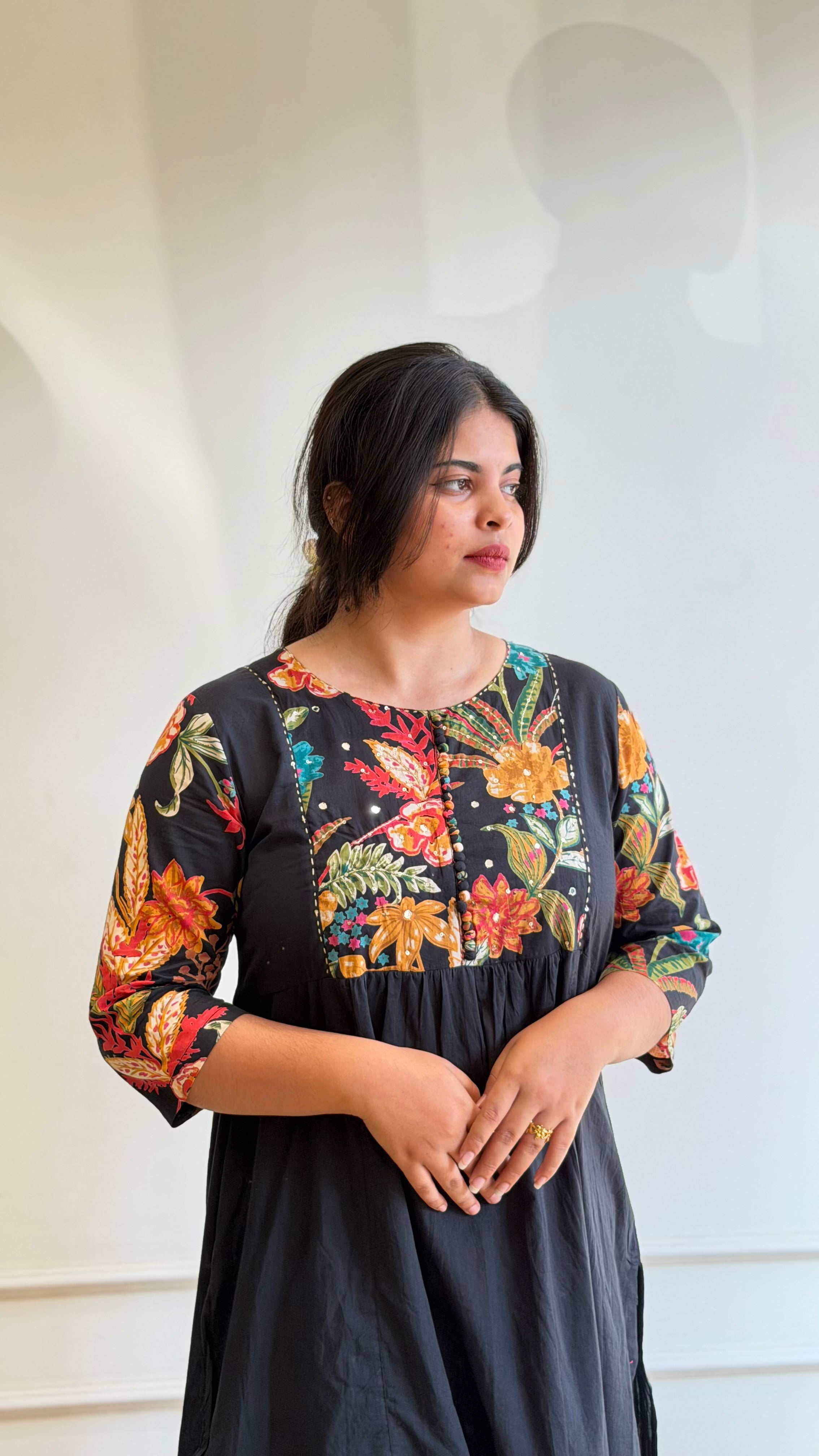 Black floral suit - 16156