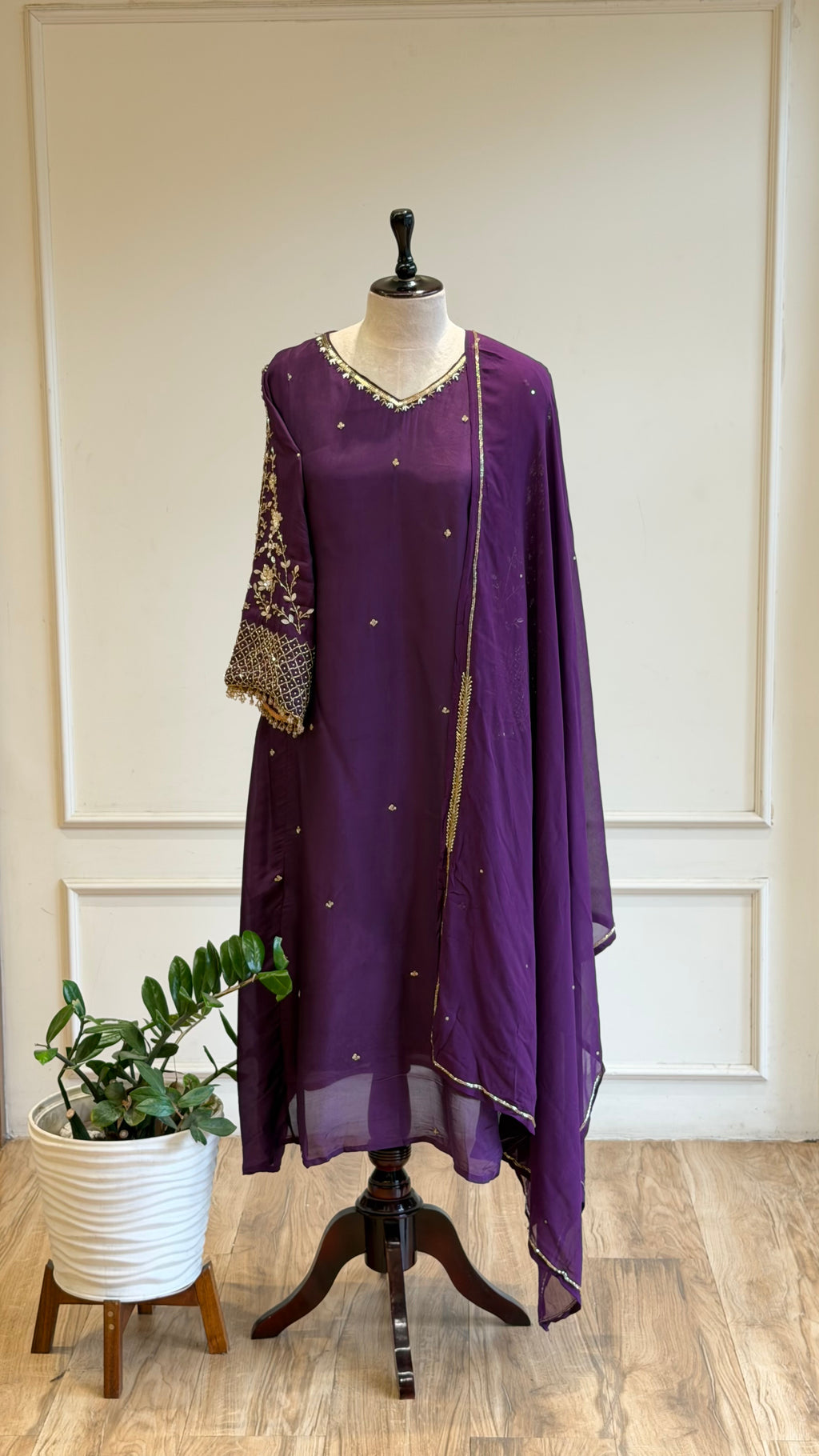 Beautiful Handworked Anarkali Suit-17040