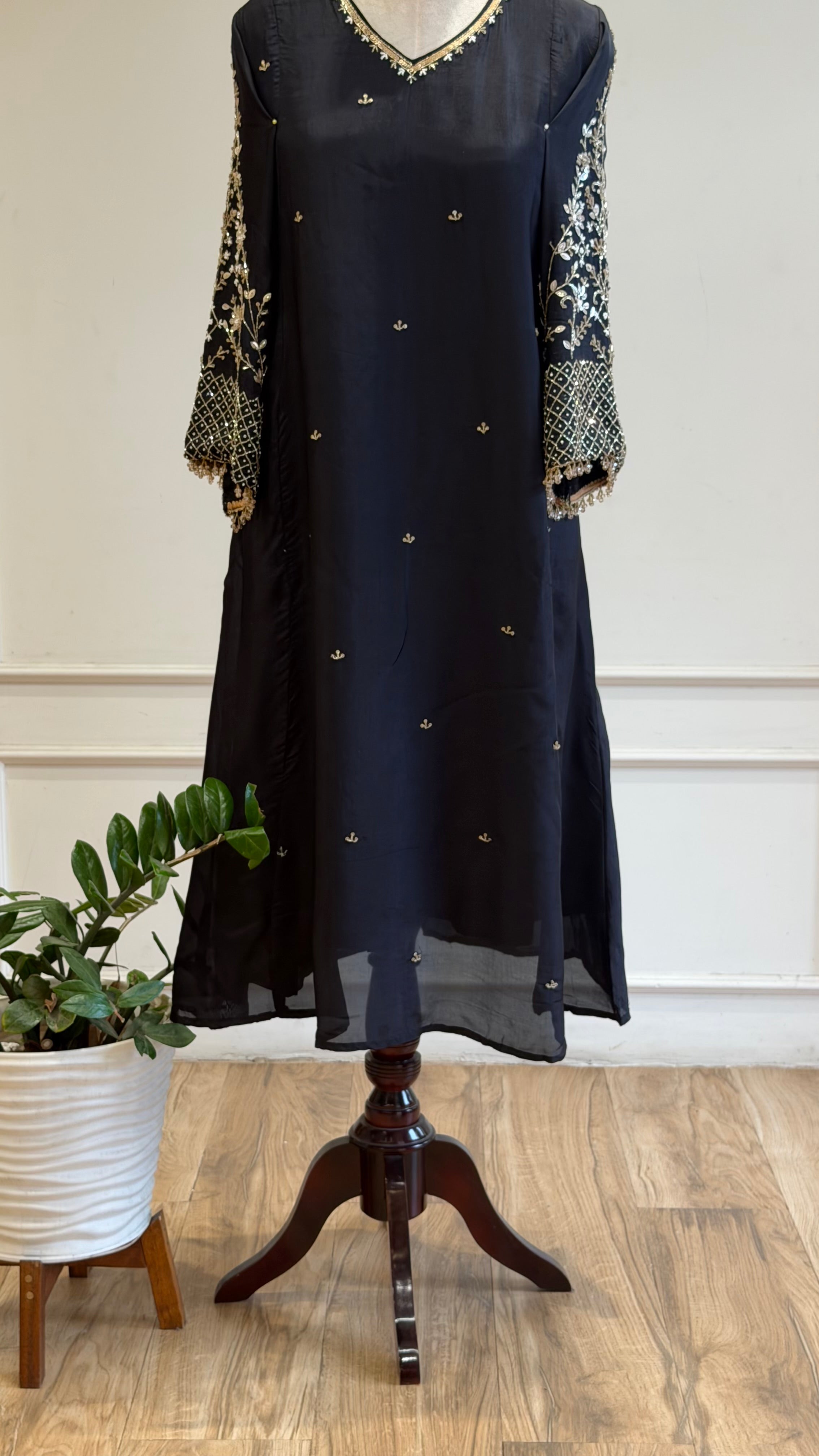Beautiful Handworked Anarkali Suit-17040