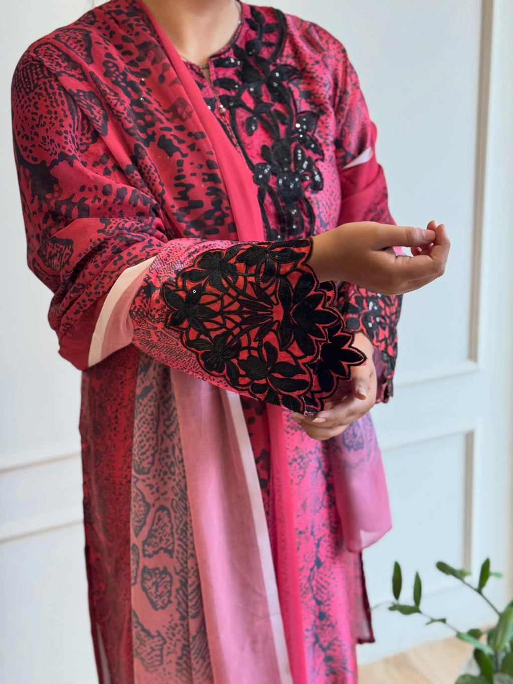 Beautiful Animal Print Pakistani Suit-17011