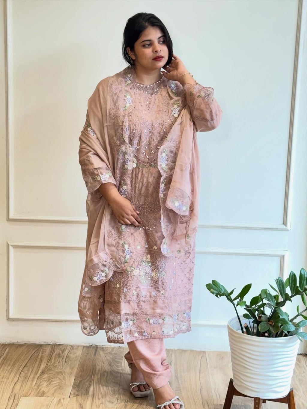 Embroidered Pakistani Suit - 16680