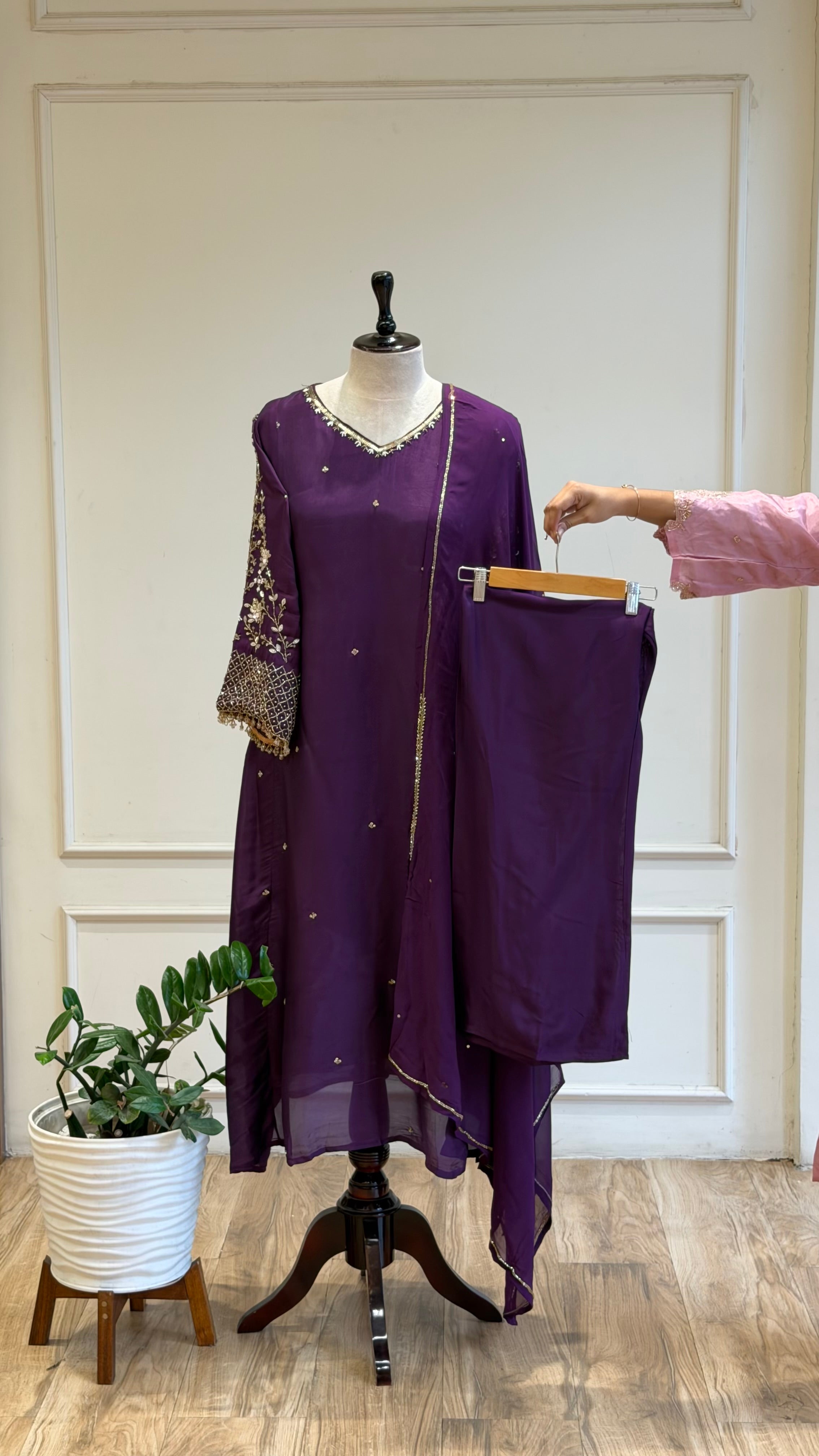 Beautiful Handworked Anarkali Suit-17040