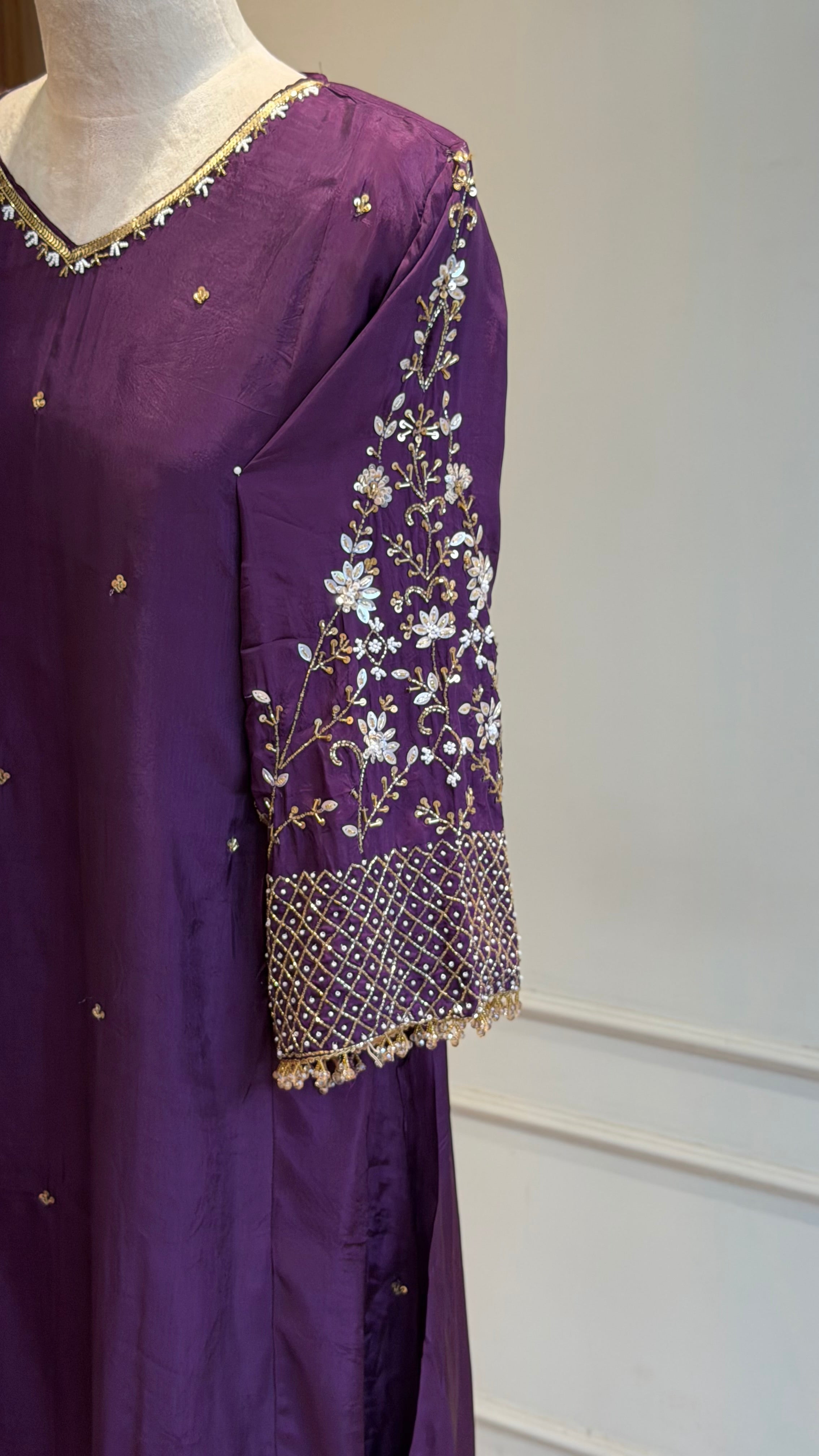 Beautiful Handworked Anarkali Suit-17040