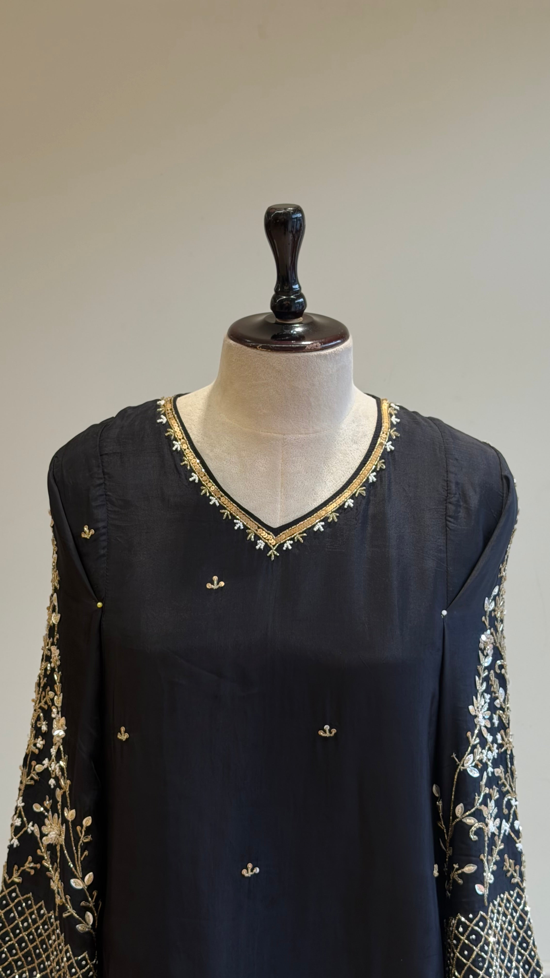 Beautiful Handworked Anarkali Suit-17040