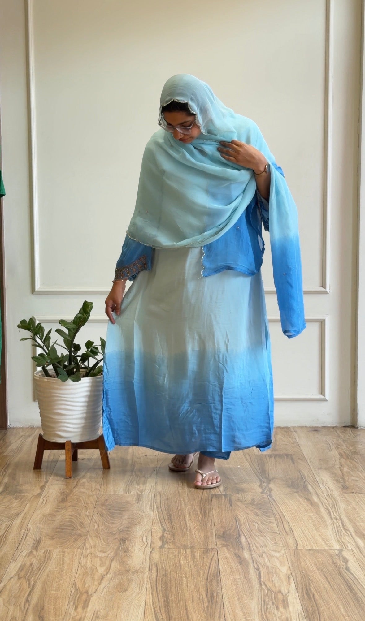 Dual toned Partywear suit-16927