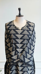 Black Long Sleeved Suit-16628