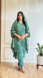 Green thread embroidered suit - 16159