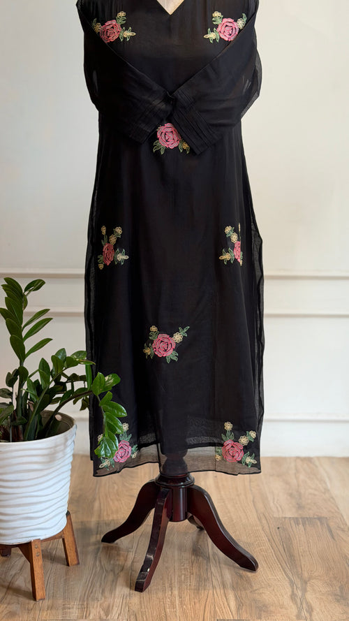Black embroidered suit - 16541