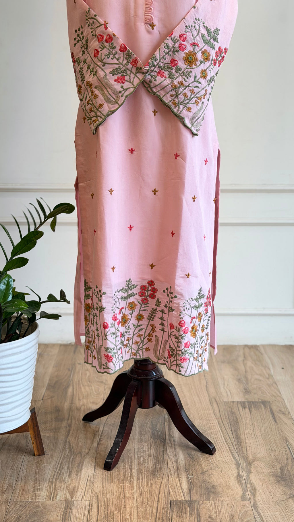 Beutiful Floral Suit - 16318