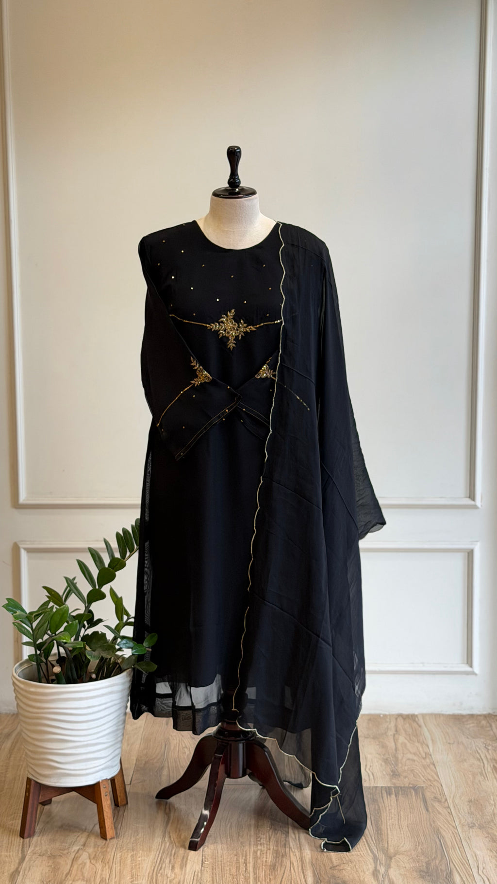 Black Handworked Anarkali suit - 16287
