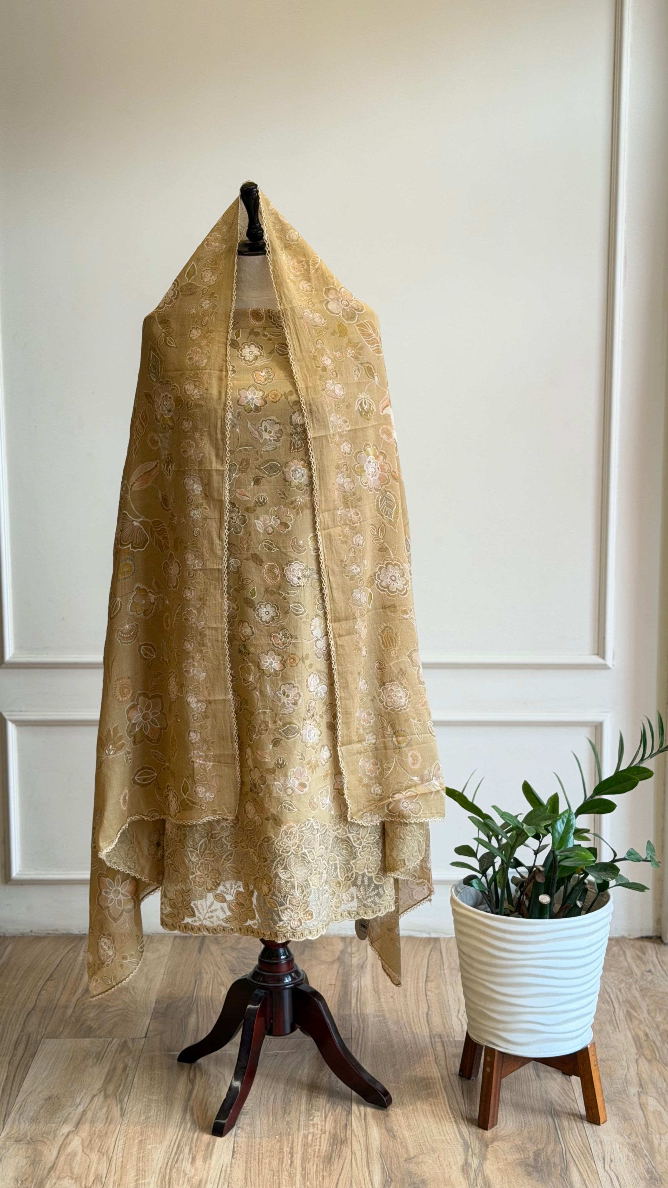 Beatiful  Unstitched Cotton Suit - 16561