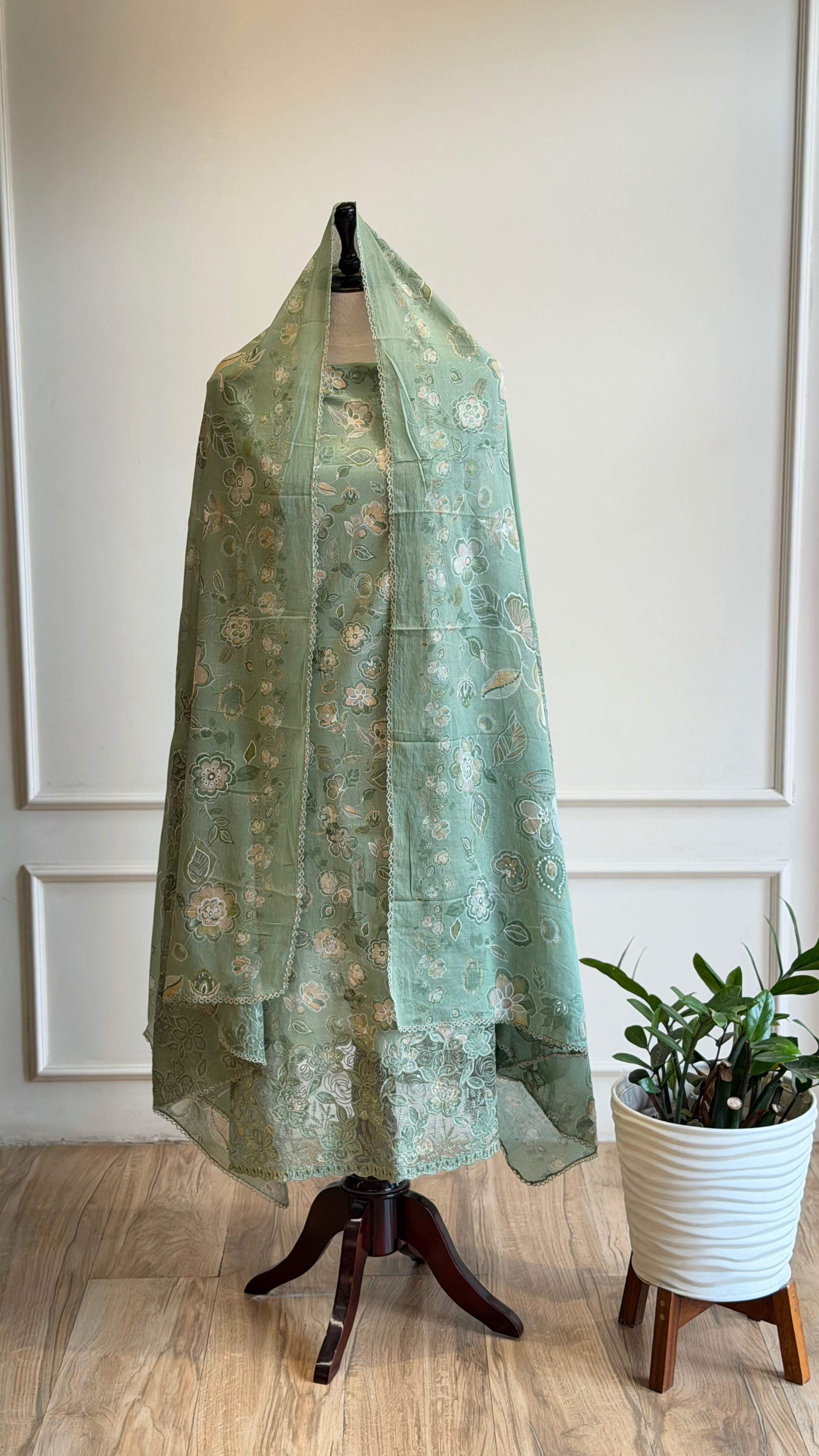 Beatiful  Unstitched Cotton Suit - 16561