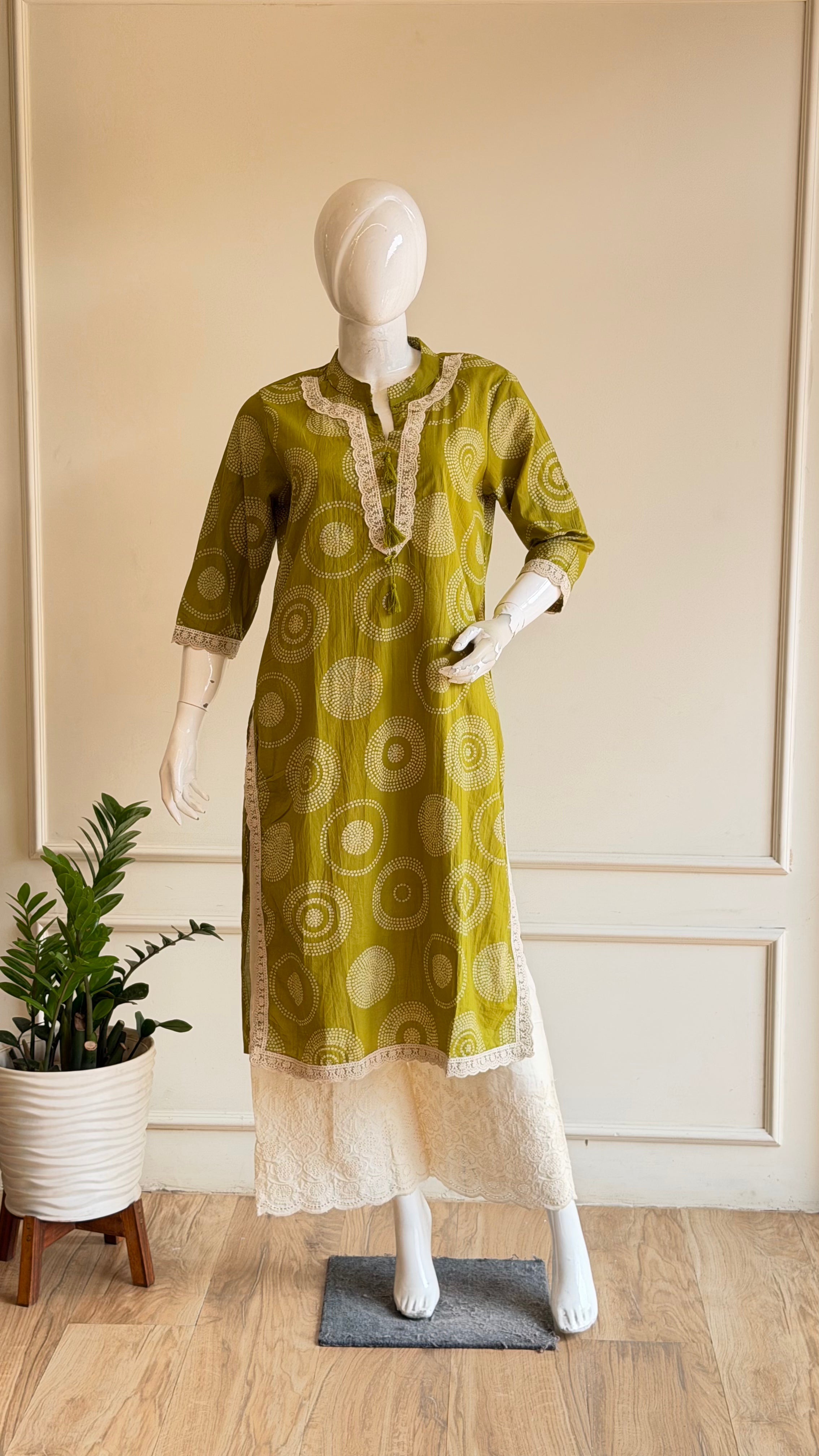 Bandhani print kurta and dupatta with schiffli palazzo bottom