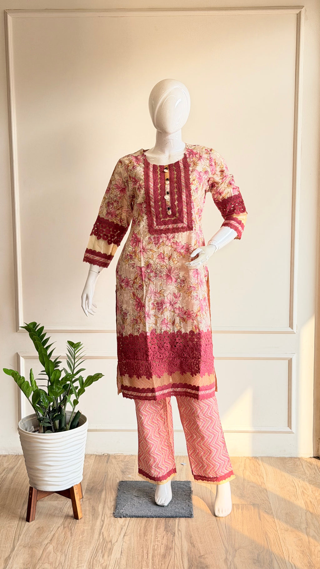 Pink cotton suit