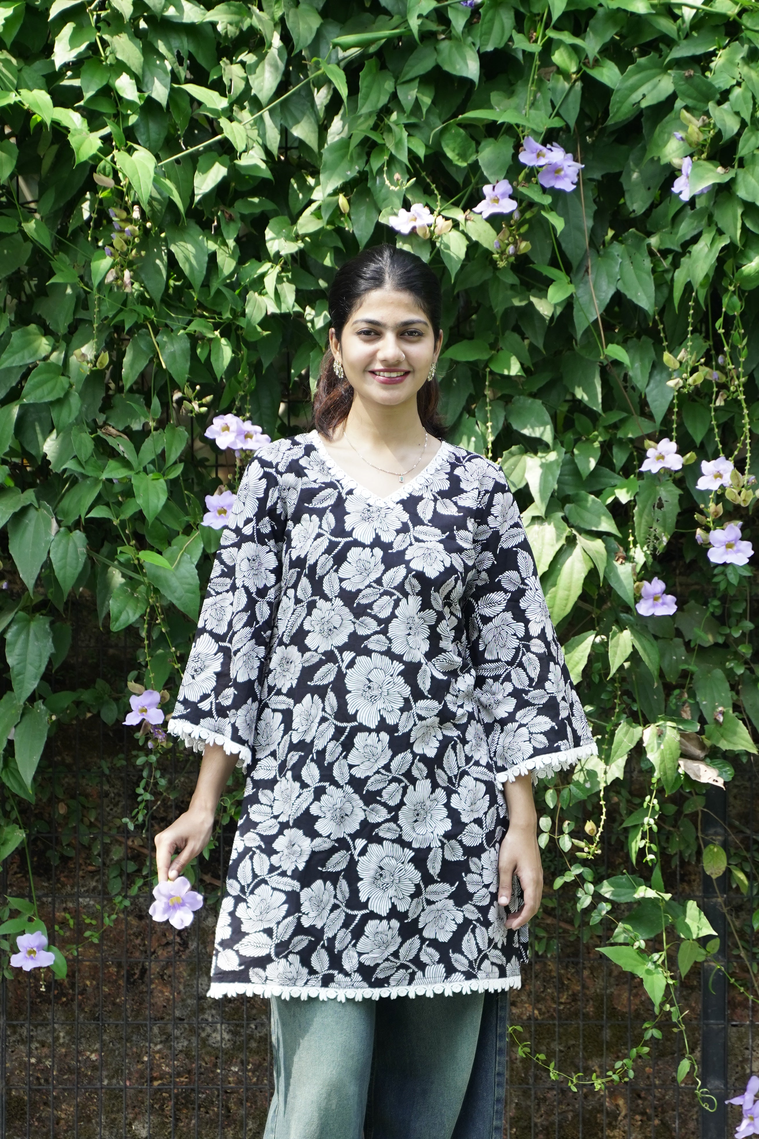 SHORT KURTI
